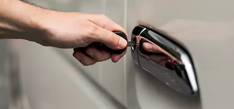 Why Choose Our Auto Locksmith Team in Brandon, FL?